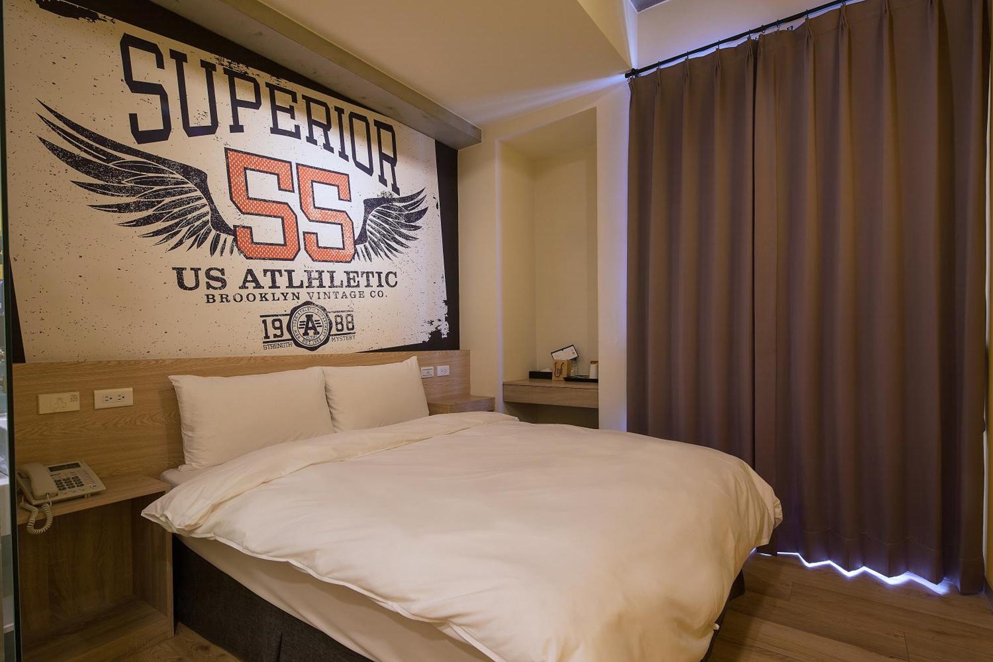 Check Inn Express Taichung Yizhong Buitenkant foto