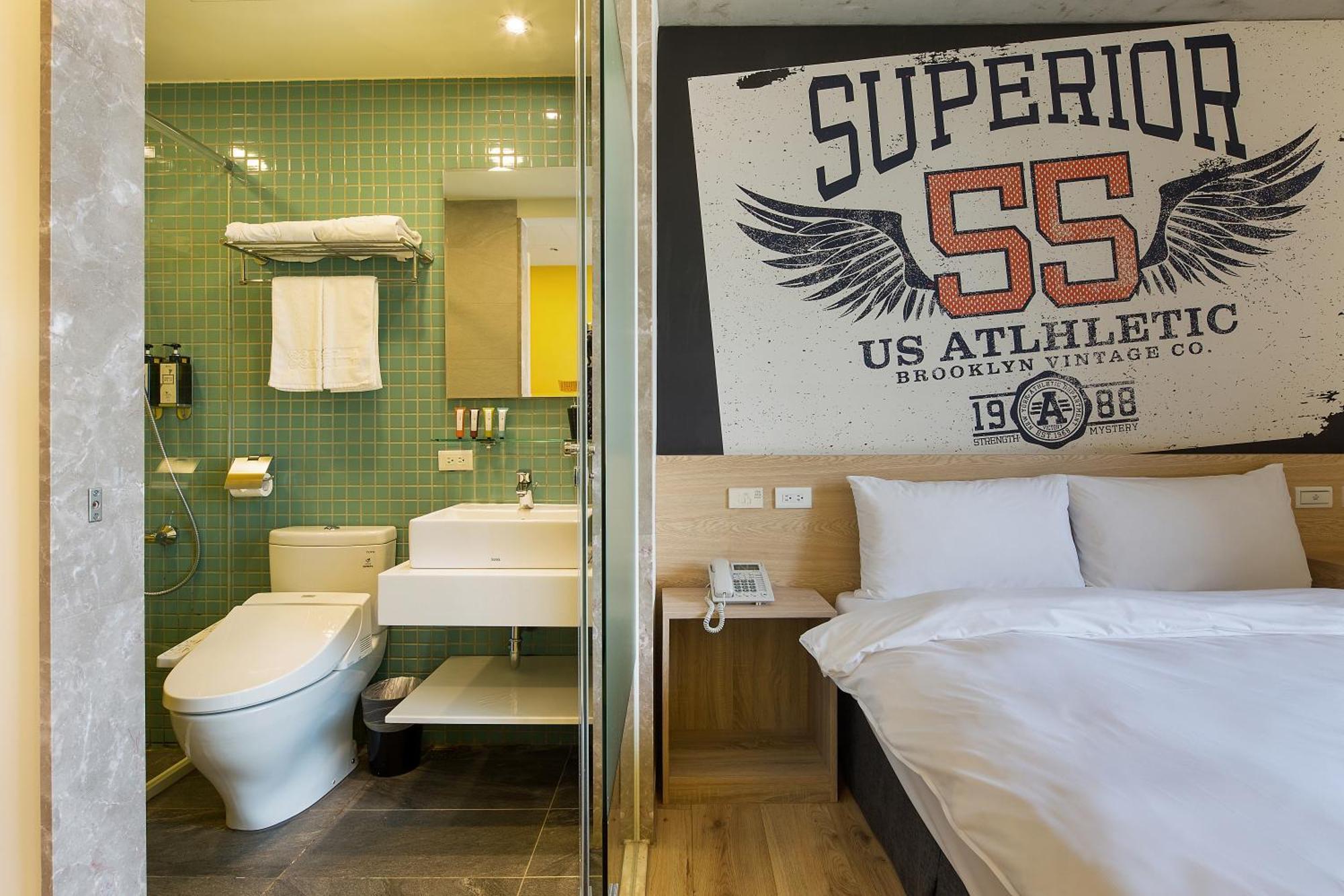 Check Inn Express Taichung Yizhong Buitenkant foto