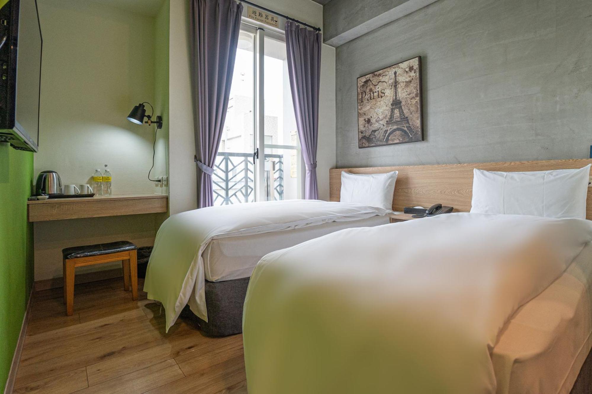 Check Inn Express Taichung Yizhong Buitenkant foto