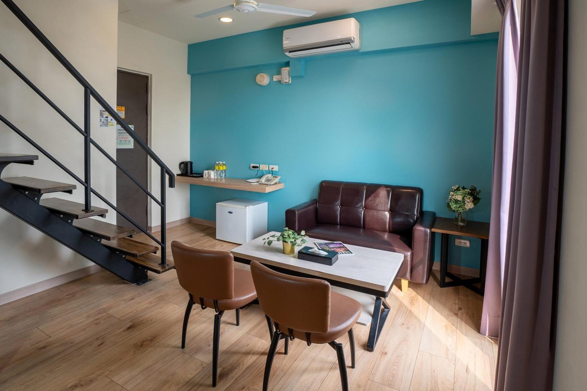 Check Inn Express Taichung Yizhong Buitenkant foto