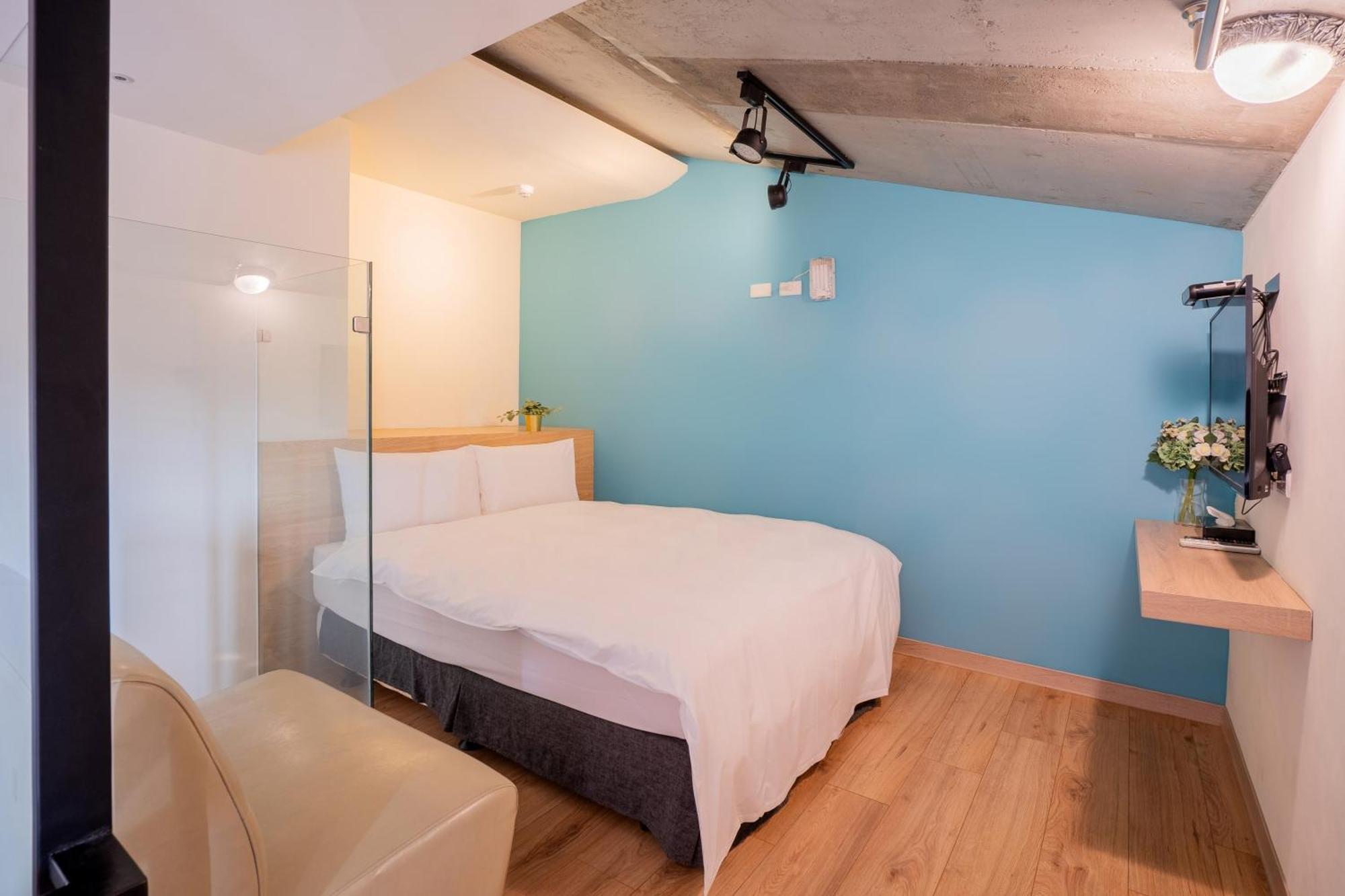 Check Inn Express Taichung Yizhong Buitenkant foto