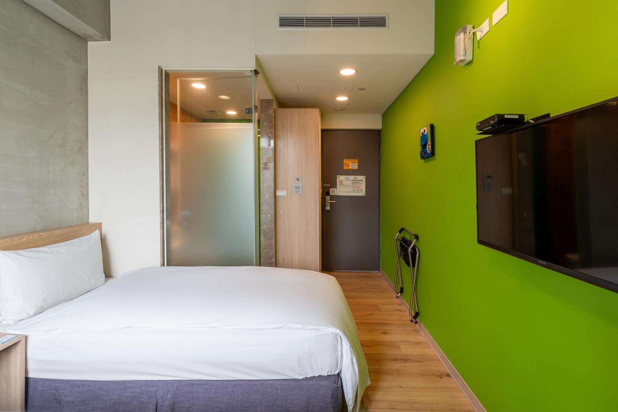 Check Inn Express Taichung Yizhong Buitenkant foto