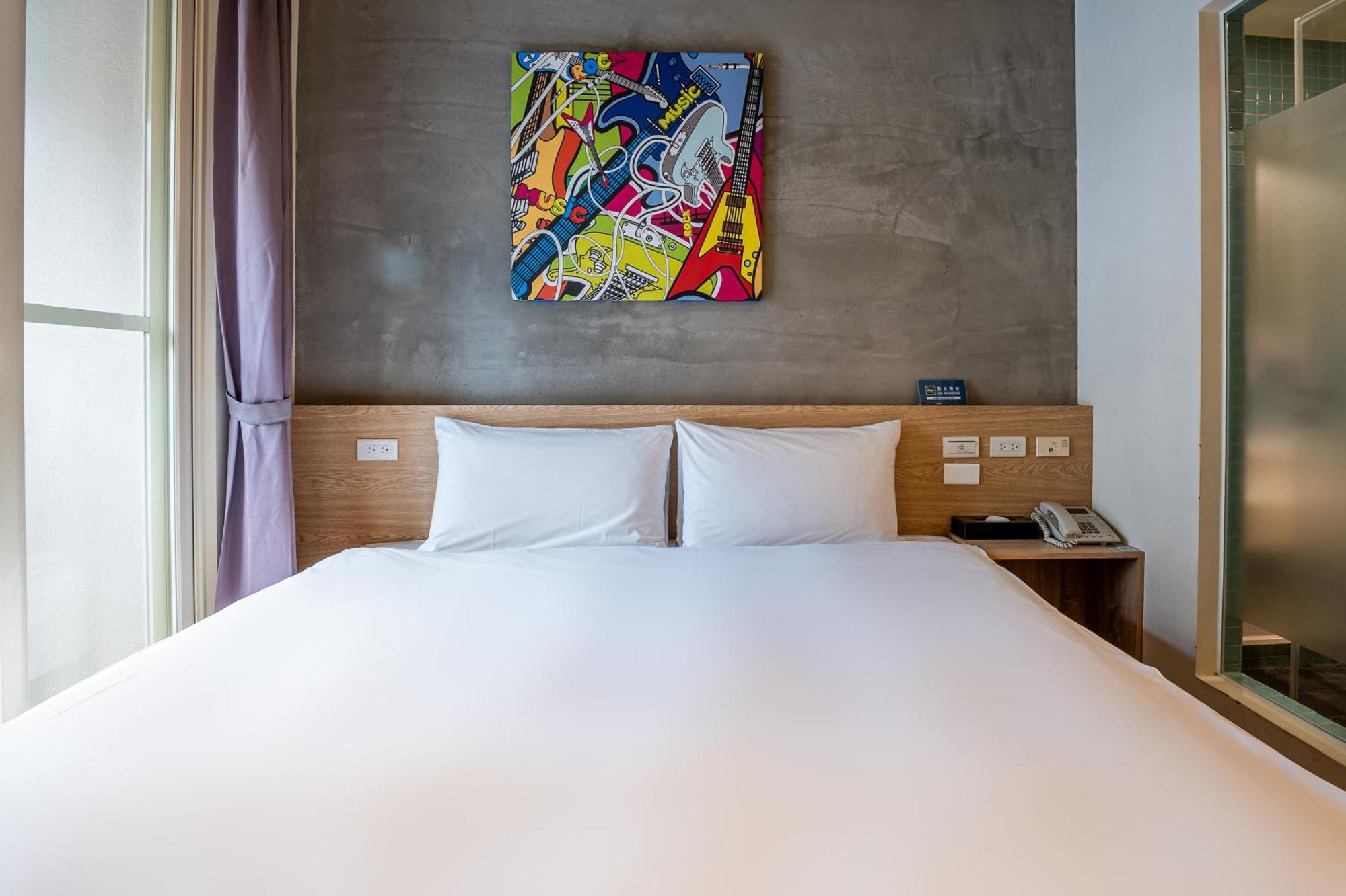 Check Inn Express Taichung Yizhong Buitenkant foto