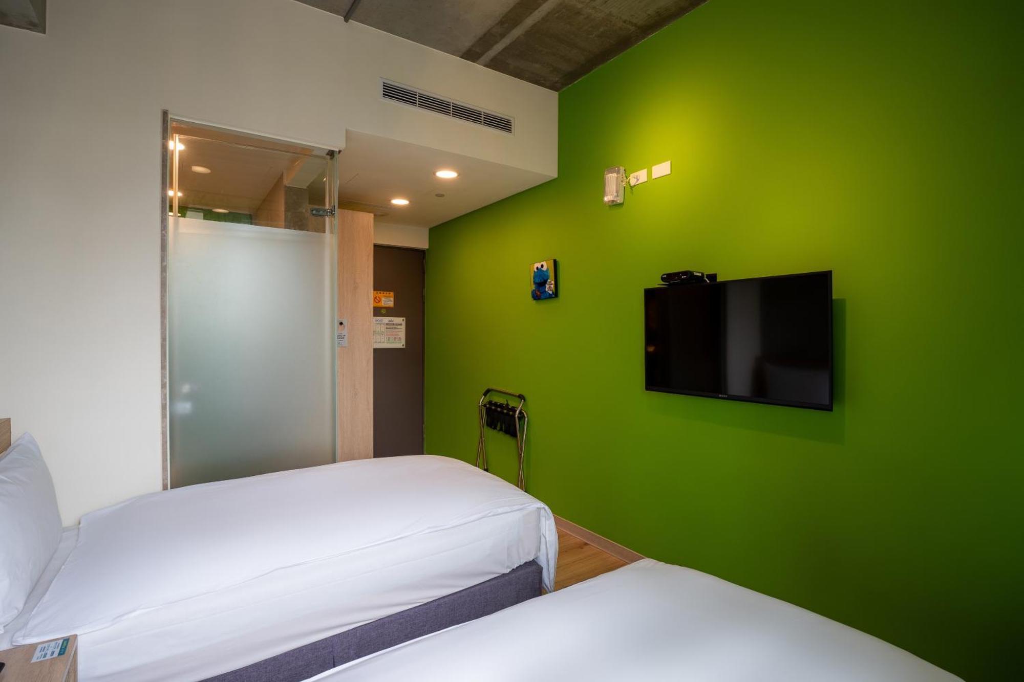 Check Inn Express Taichung Yizhong Buitenkant foto