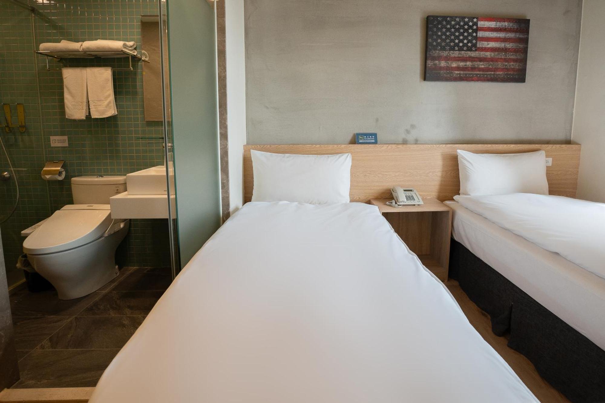 Check Inn Express Taichung Yizhong Buitenkant foto